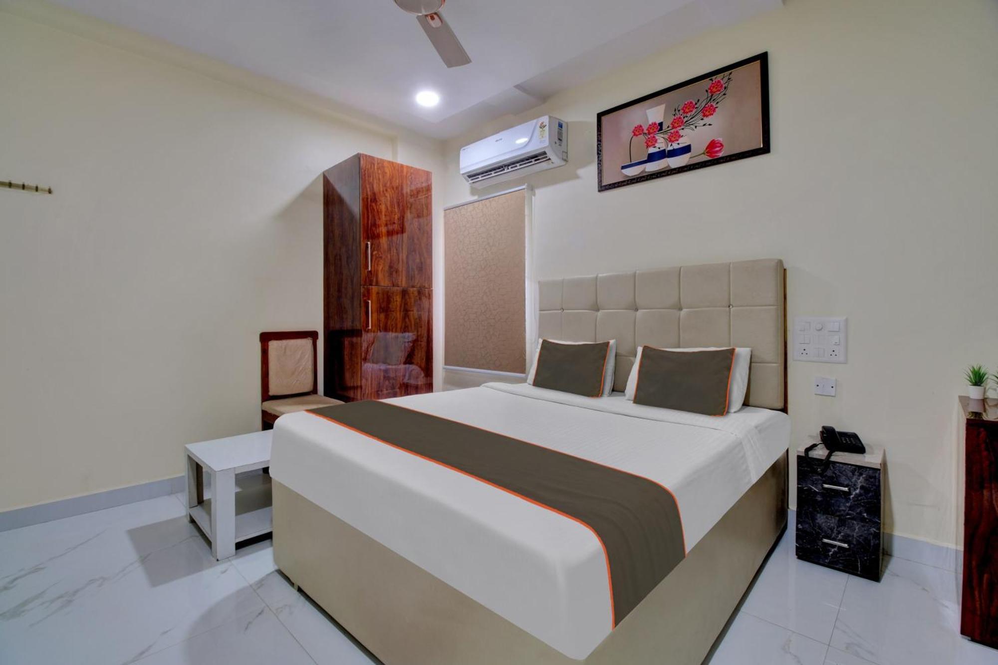 Collection O Hotel Mango Tree Khammam Экстерьер фото